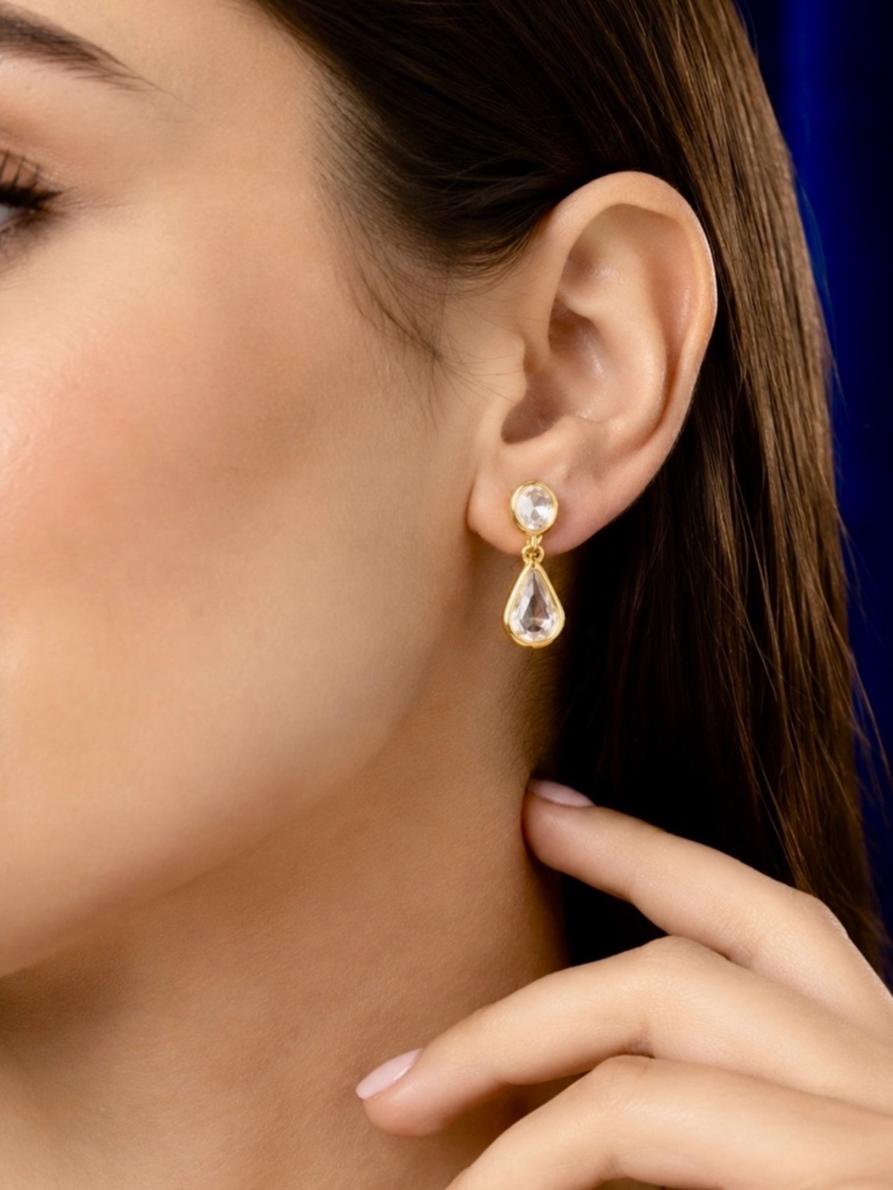 Vintage Gold Tone Monet Teardrop Clip-On Earrings